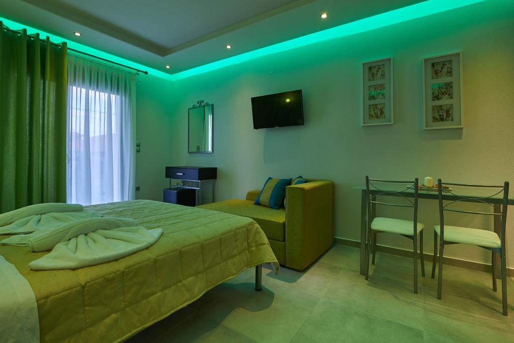 Grey House Apartments Νικήτη Δωμάτιο φωτογραφία
